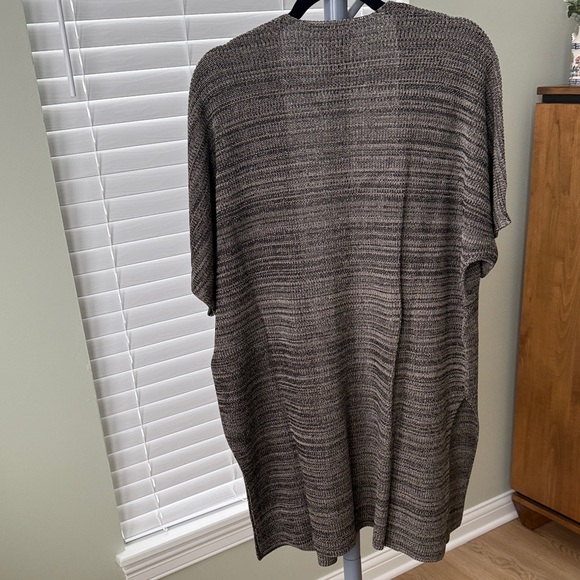 Eileen Fisher Black and Cream Knit Cardigan - Picture 4 of 7